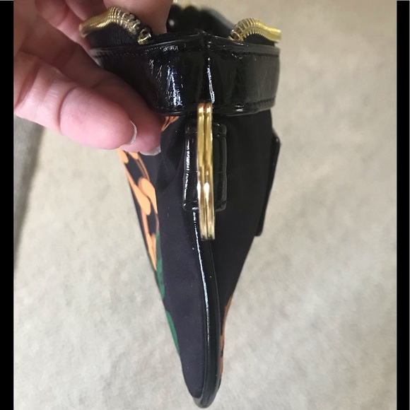 🆕🔥BETSY JOHNSON SUPER CUTE BEAUTIFUL BLACK&BEAUTIFUL DESIGNED POUCH NWOT!! - Picture 11 of 12